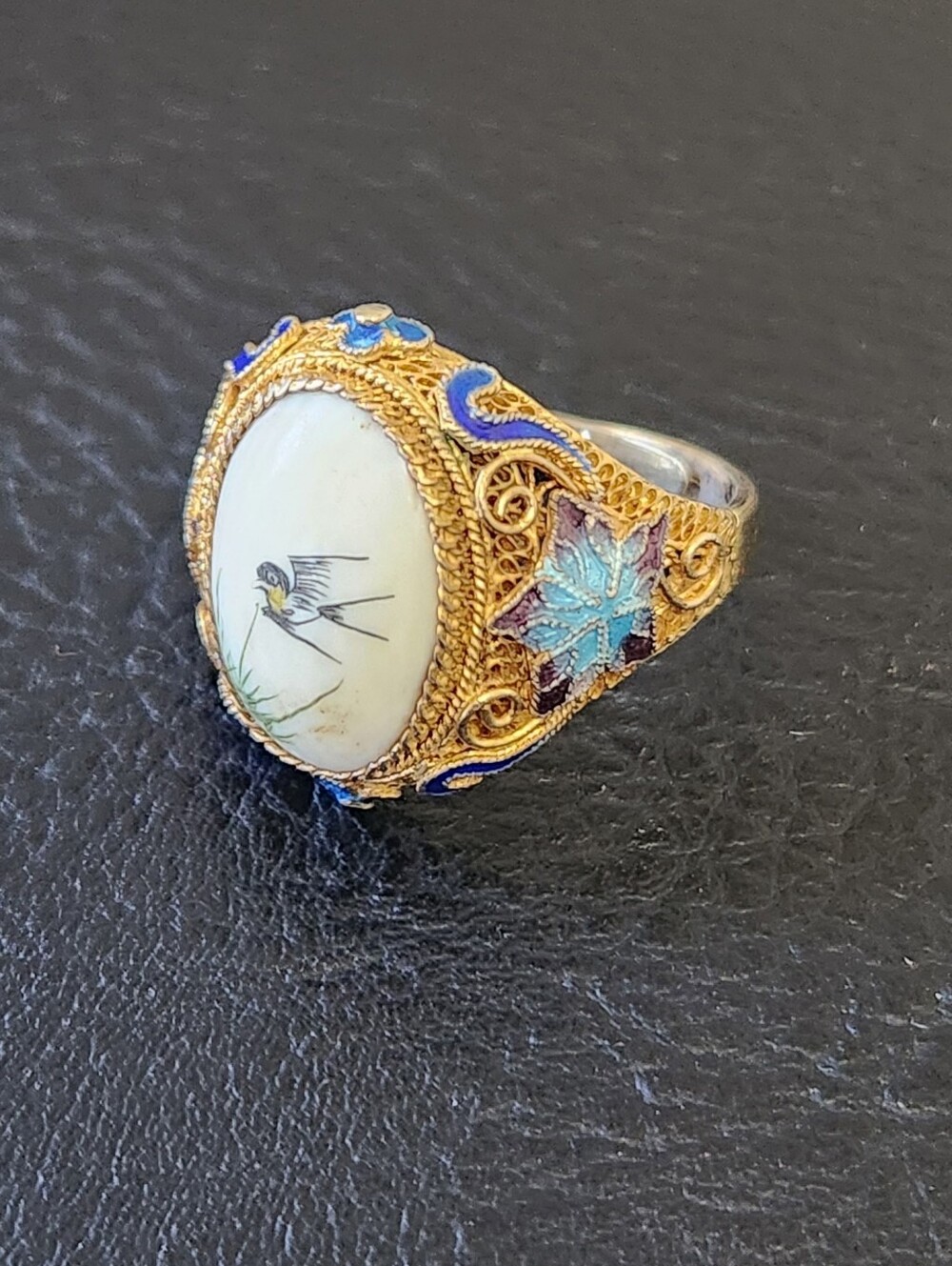 RARE Antique Ring, Hand-Painted Bird Porcelain Cameo, Gold Vermail Over Silver - Picture 4 of 11